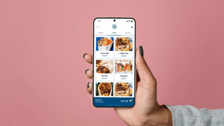 10 Features Your Restaurant Mobile App Needs